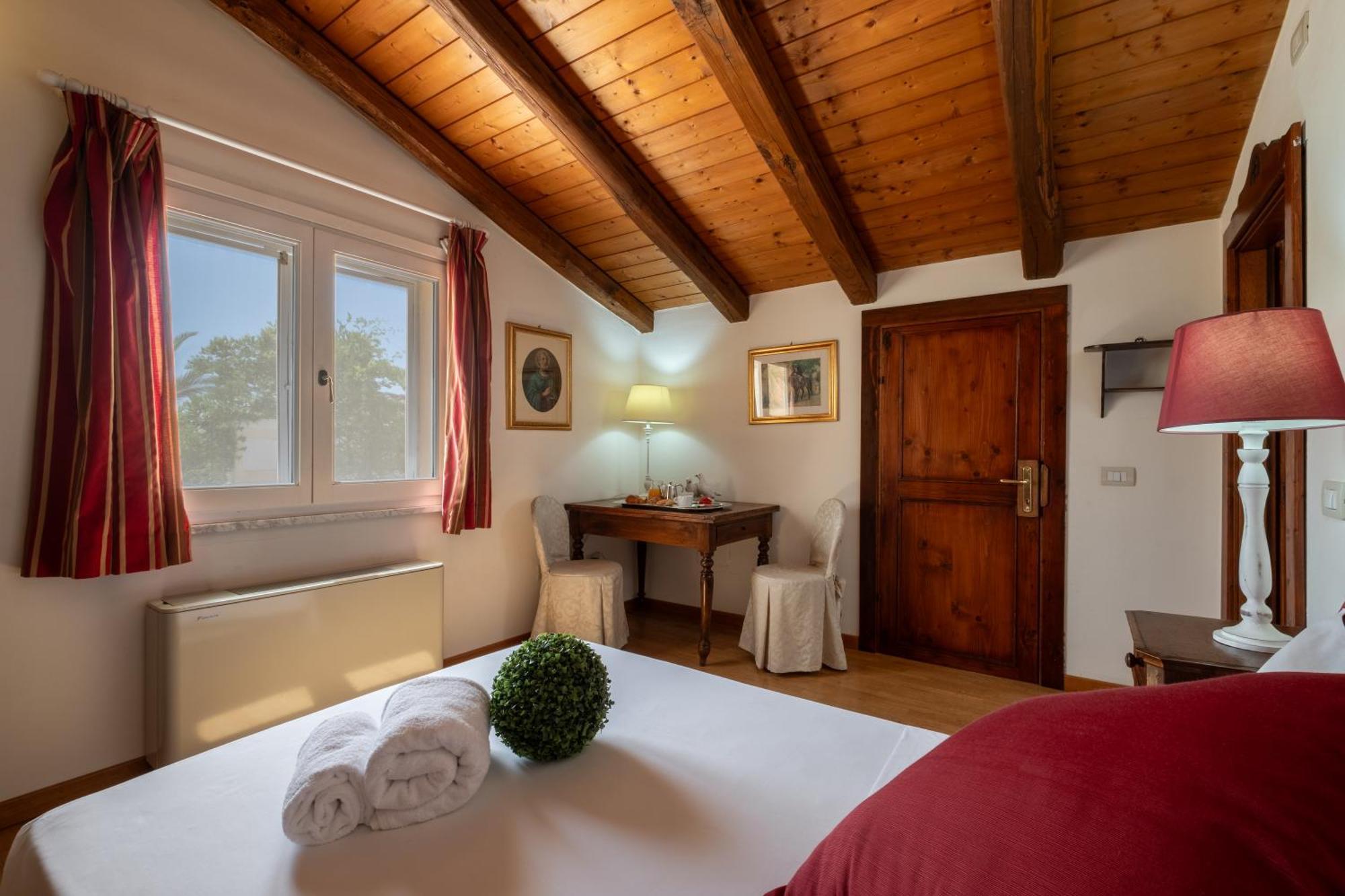 Corte Cristina & Suites Quartucciu Kültér fotó